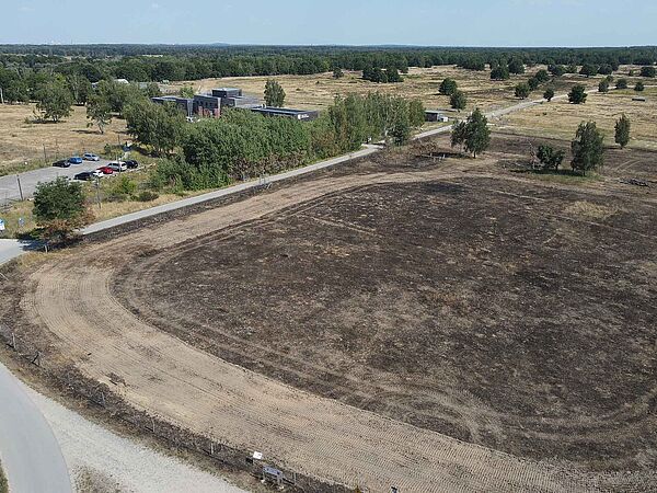 Luftaufnahme der Brandfläche auf der Holzhof-Heide.