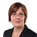 Antje Hagemeister mit Brille und Blazer